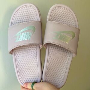 Women’s Nike slides size 7